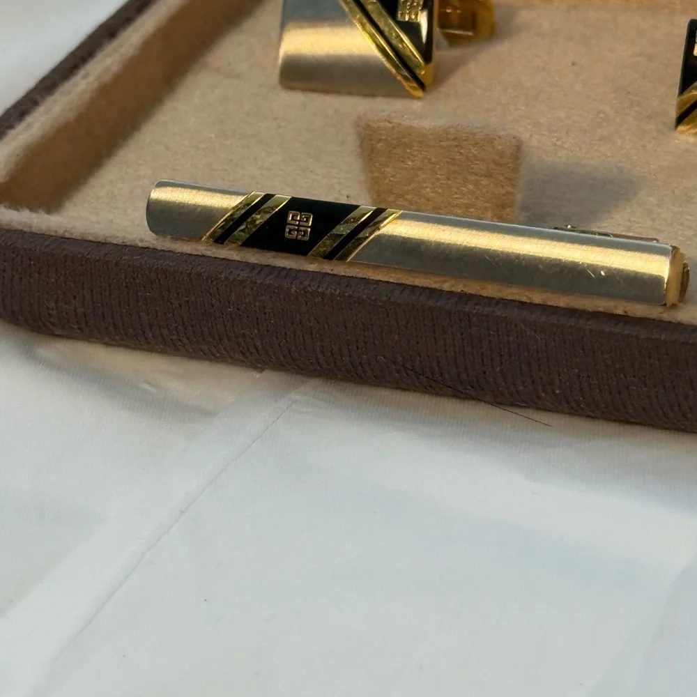 Givenchy Vintage Gold/Silver Cufflinks & Tie Clip Set - Picture 5 of 6
